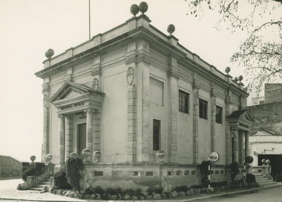 La Biblioteca Popular el 1970 (Foto Raymond)