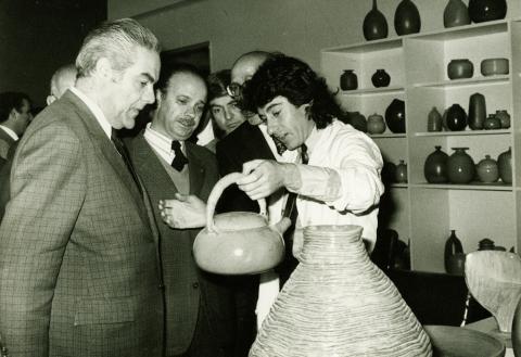 L’Àlbum de l’Arxiu recorda el trasllat de la seu de l’Escola d’Art i Disseny a l’actual zona educacional, fa 50 anys