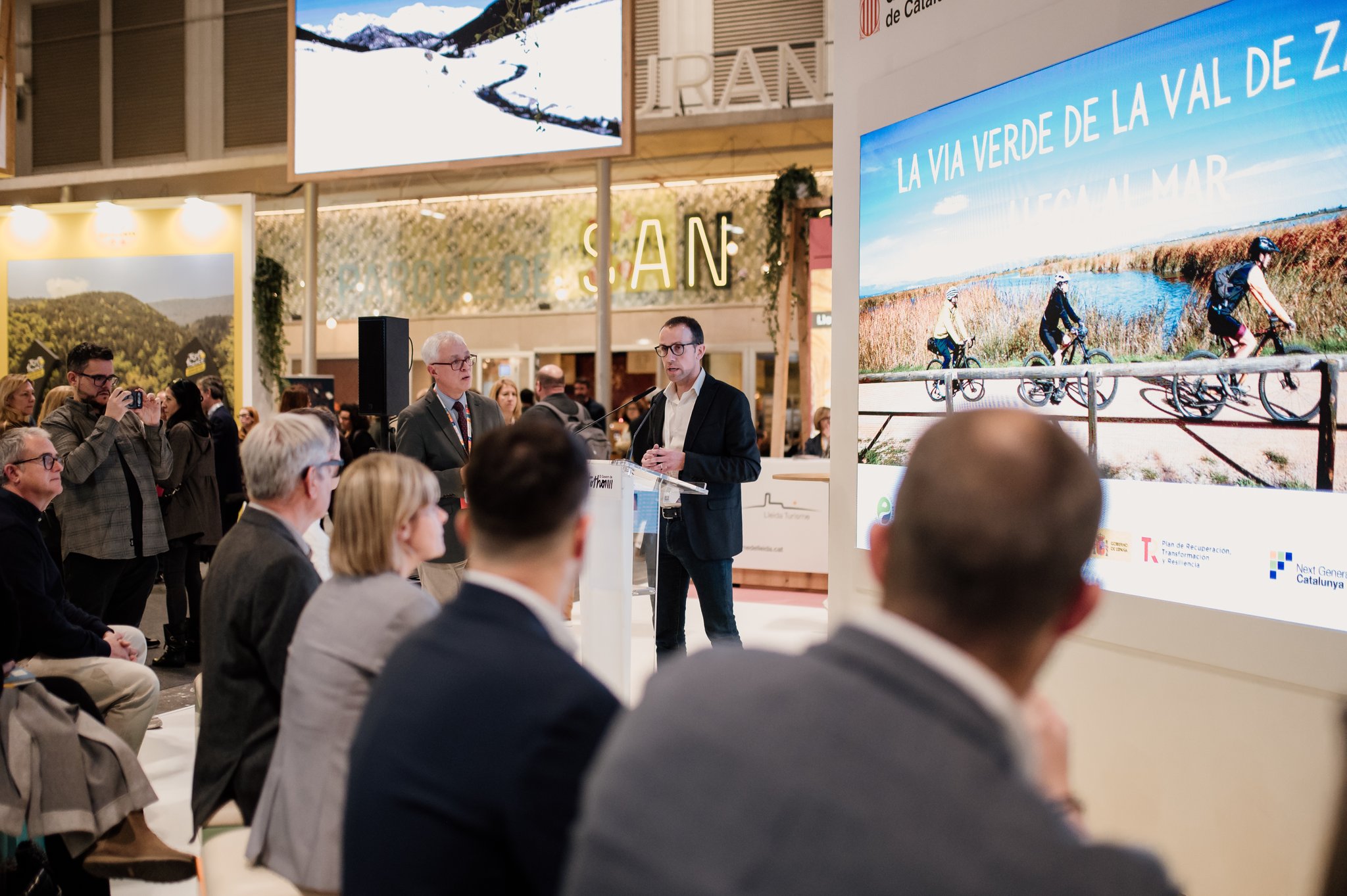 El president del patronat de Turisme, Enirc Adell, presentant la Via Verda de la Val de Zafán